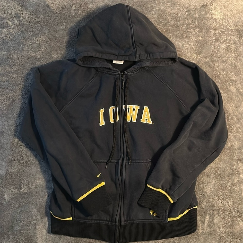 Nike Iowa zipup kids size large